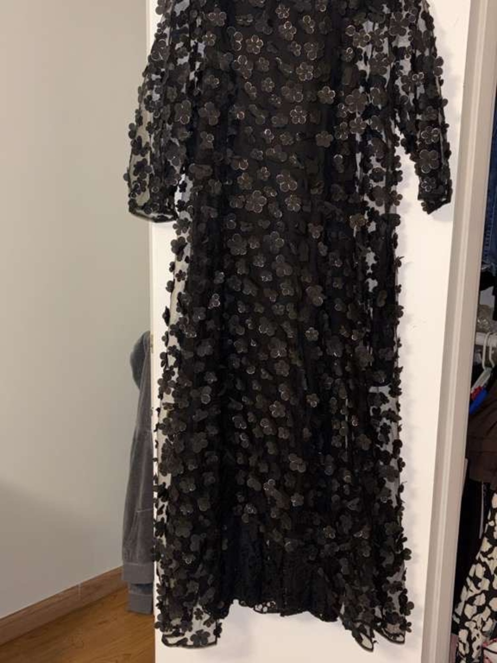 Black Floral Appliqué Maxi Dress - Elegant Evening Wear - Picture 3 of 7